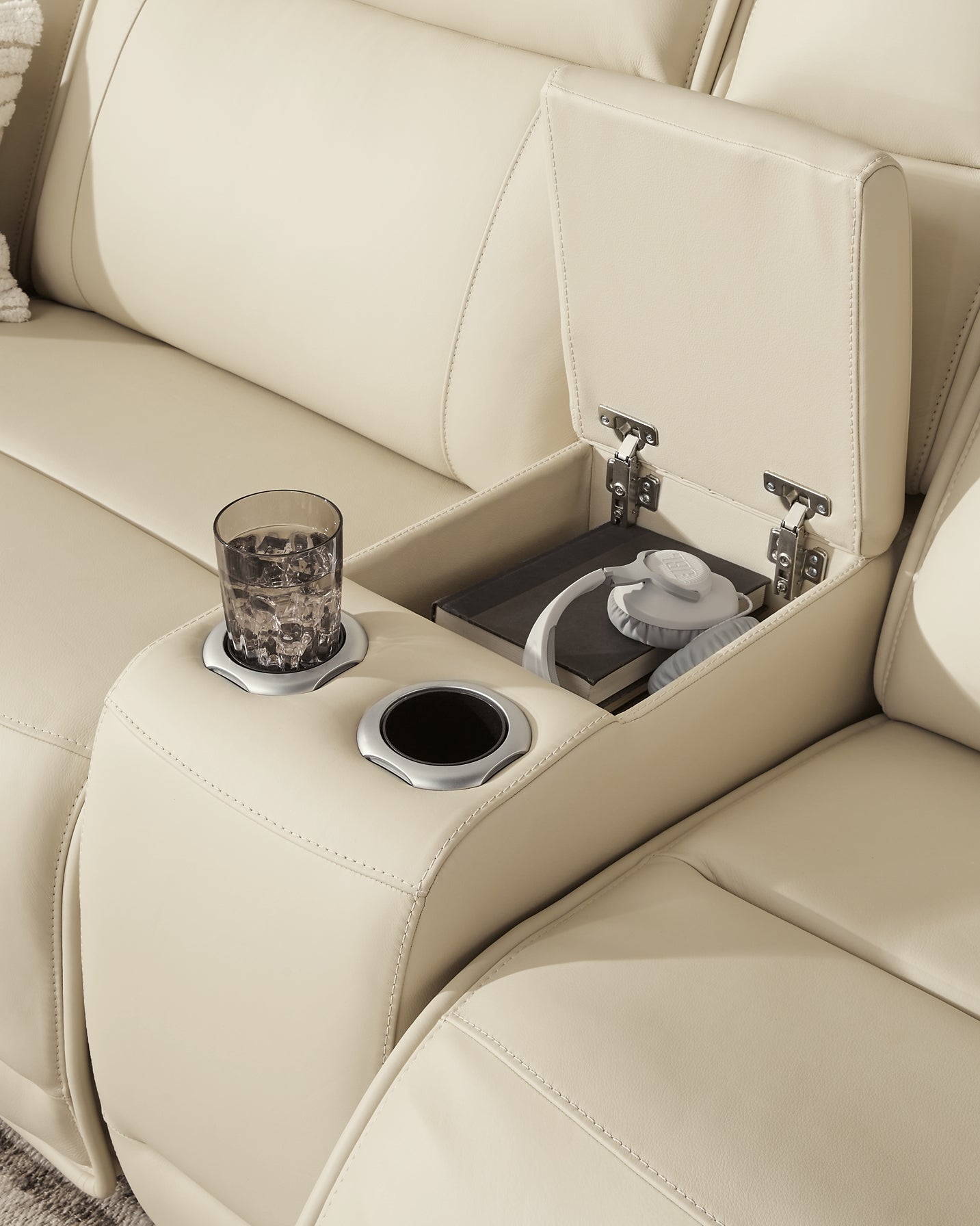 Double Deal 5-Piece Reclining Sectional with Console