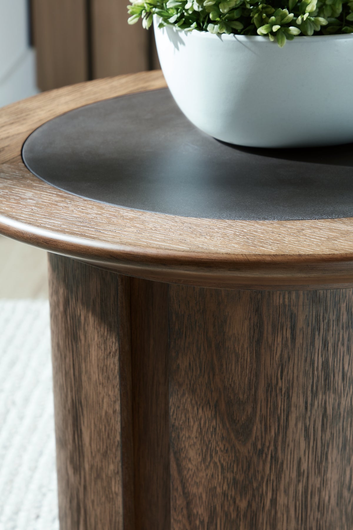 Ashley Express - Dontayne Round End Table