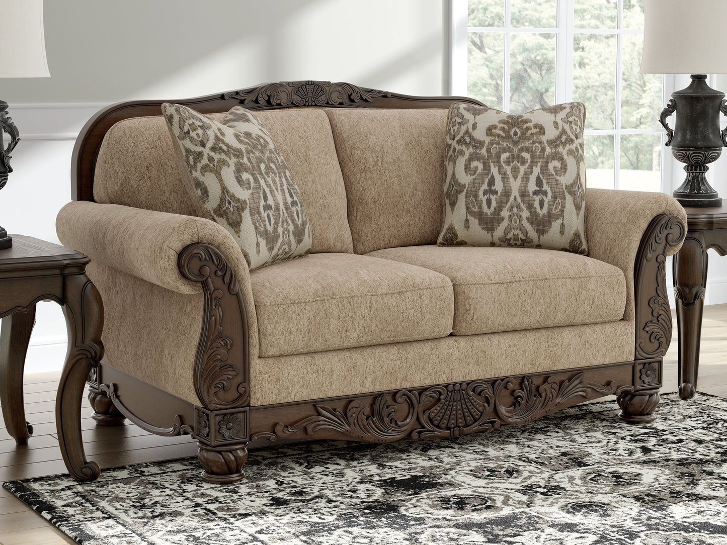 Chelsworth Loveseat