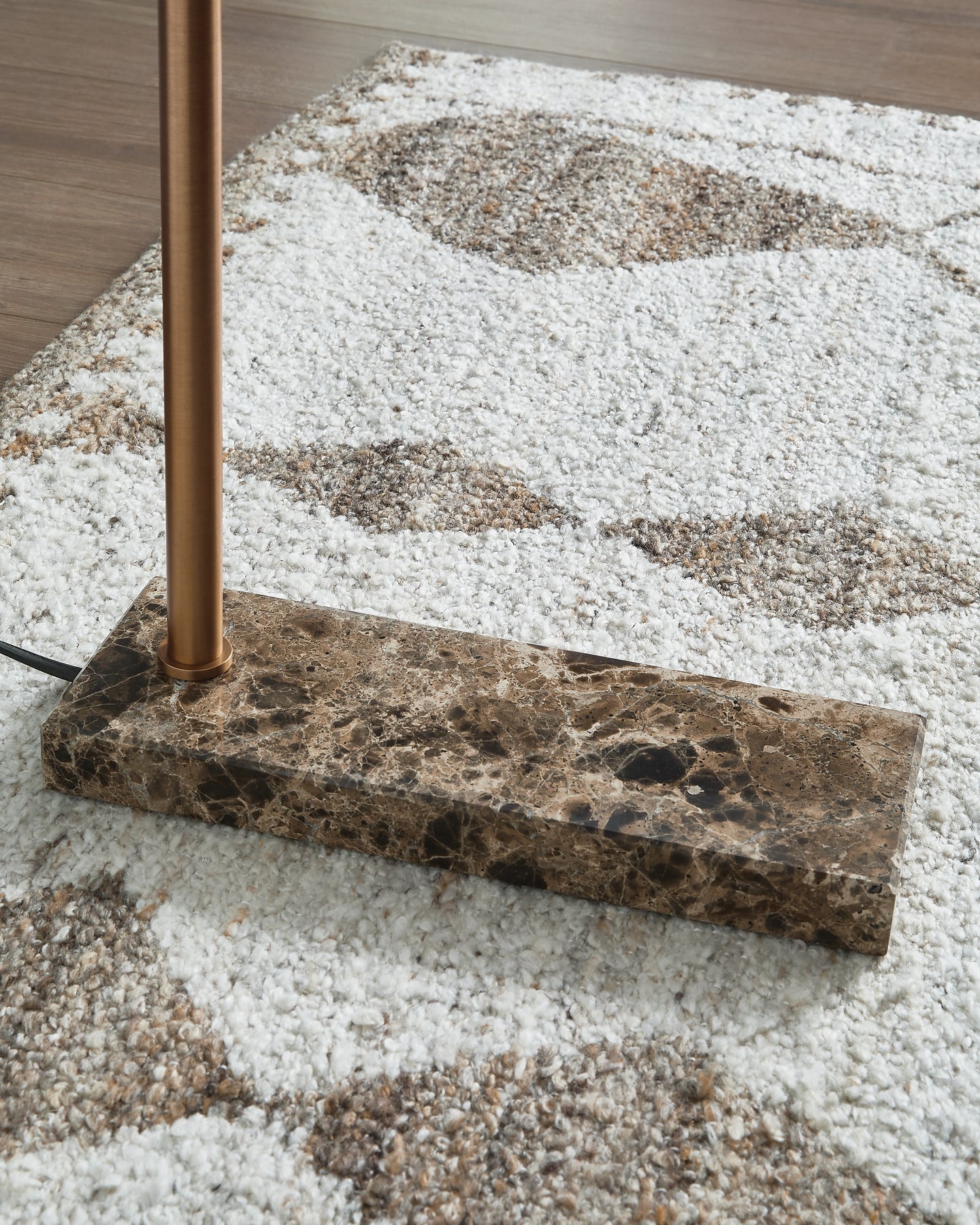 Ashley Express - Yafe Metal Floor Lamp (1/CN)