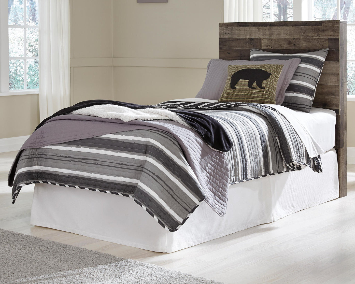 Derekson Twin Panel Headboard Bed with Mirrored Dresser, Chest and Nightstand