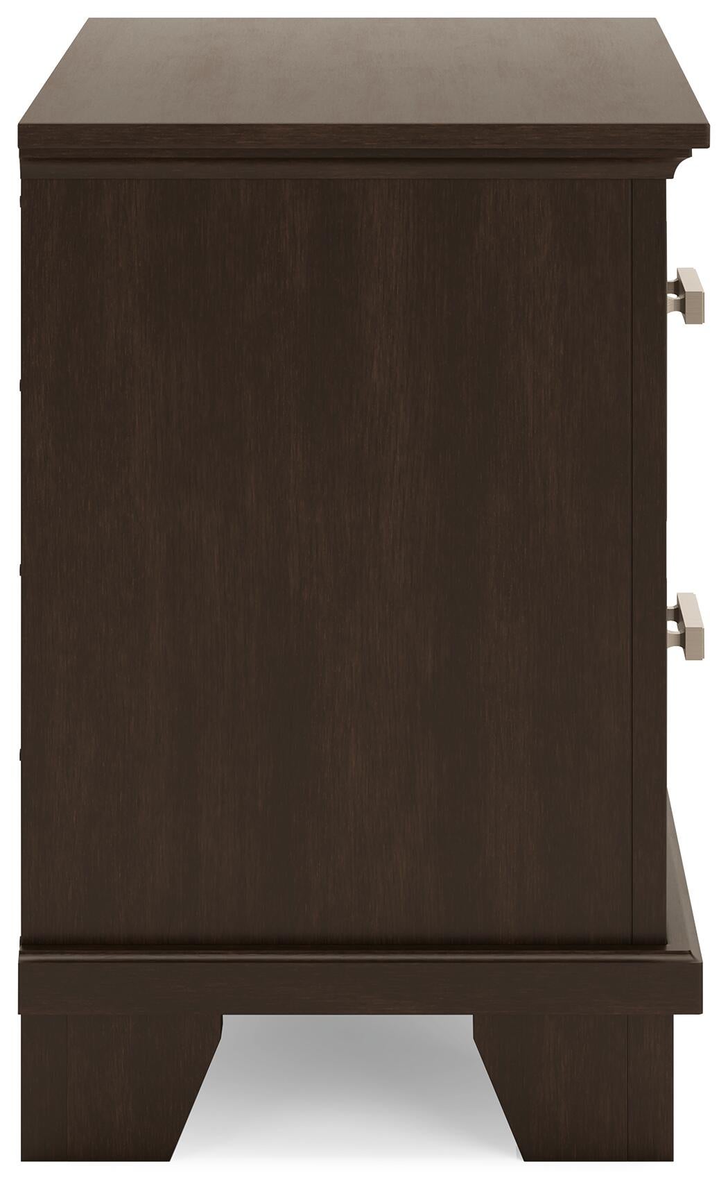 Covetown Queen Panel Bed, Dresser, Mirror, Chest and Nightstand