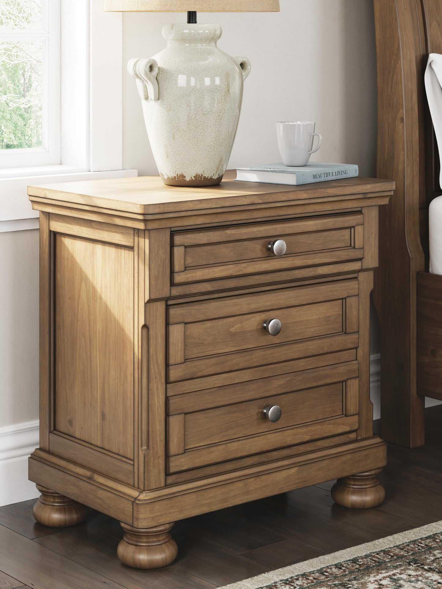 Vandenmore King Storage Sleigh Bed with Mirrored Dresser and Nightstand