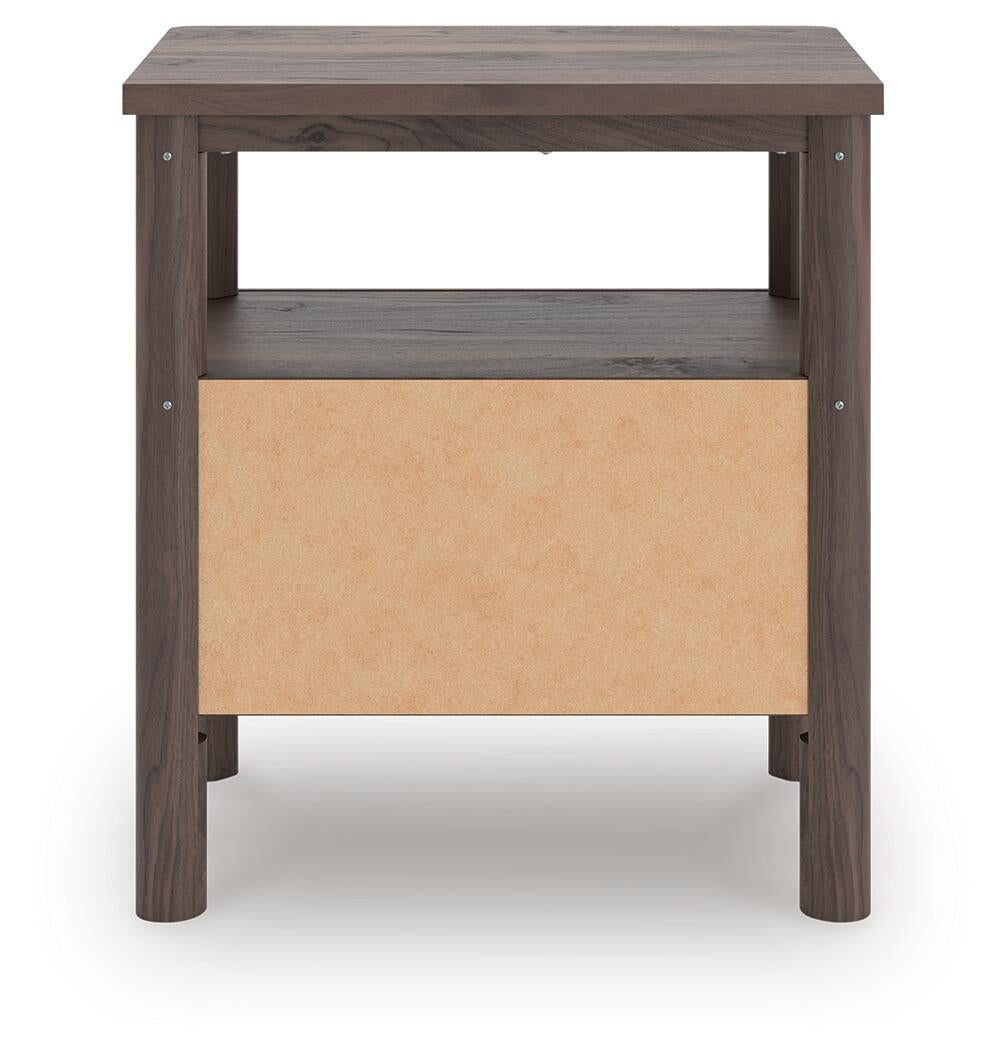 Pamytta King Panel Platform Bed, Dresser, Mirror, Chest and Nightstand