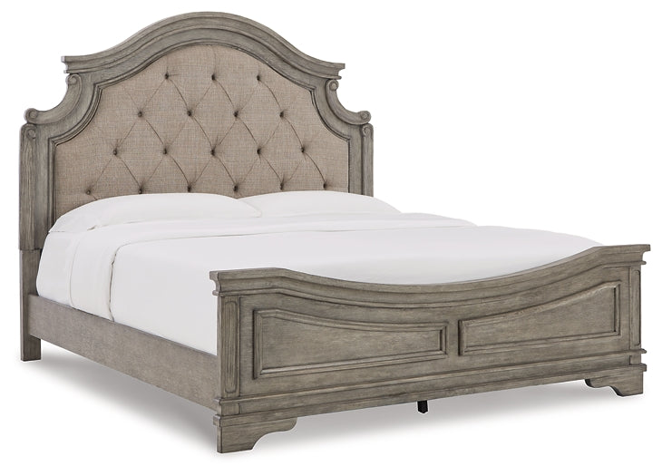 Lodenbay California King Panel Bed with Mirrored Dresser and Chest